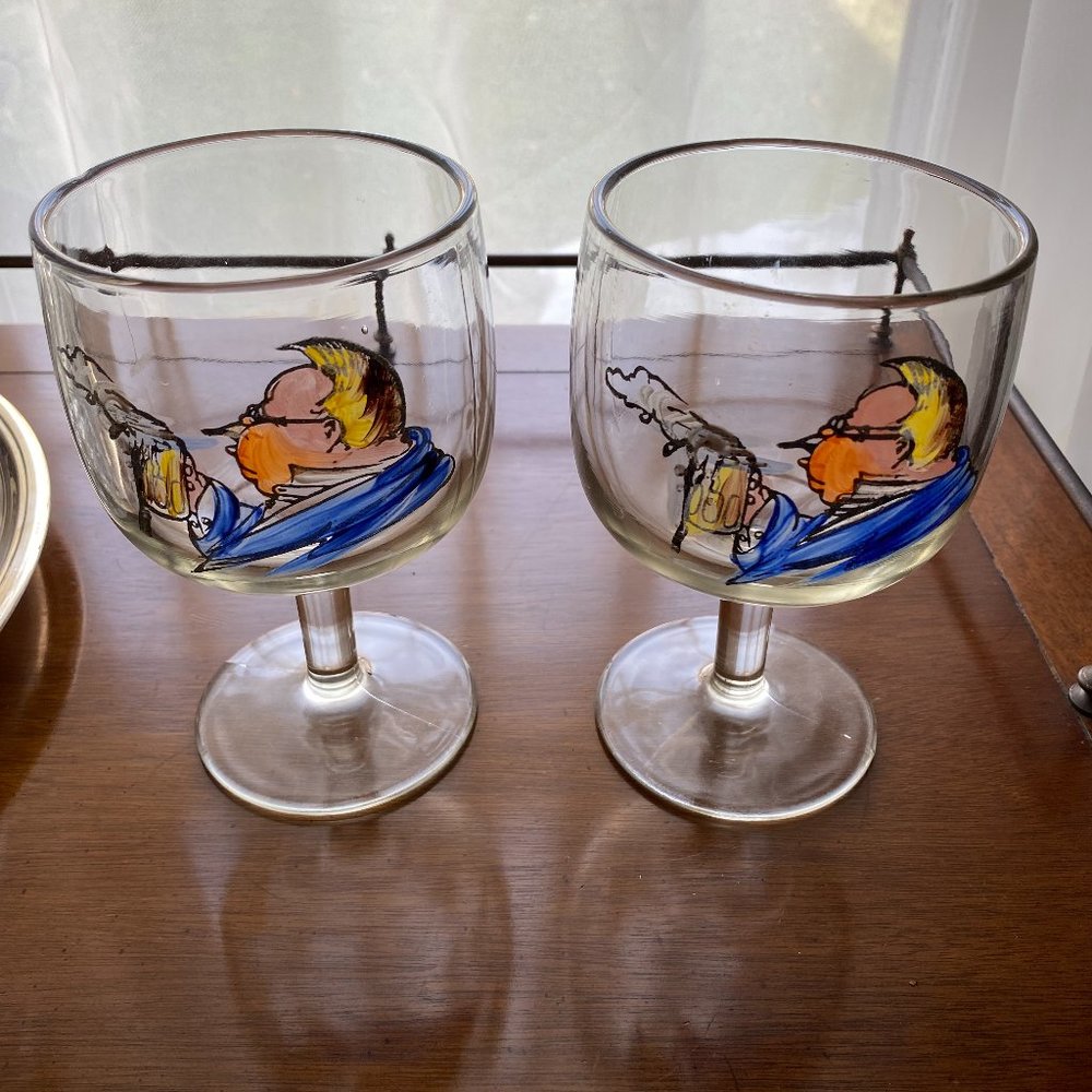 Vintage Hand Painted Man Blowing On Beer Large Goblet Drinking Glasses